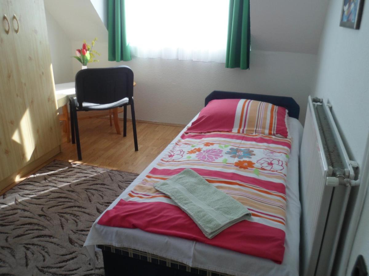Makai Apartman Hotel Hajduszoboszlo Luaran gambar